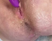 Mature Wife Toys Her Wet Pussy To Closeup Squirt